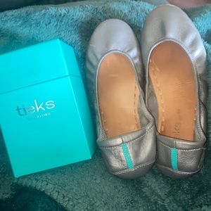 Tieks size 8